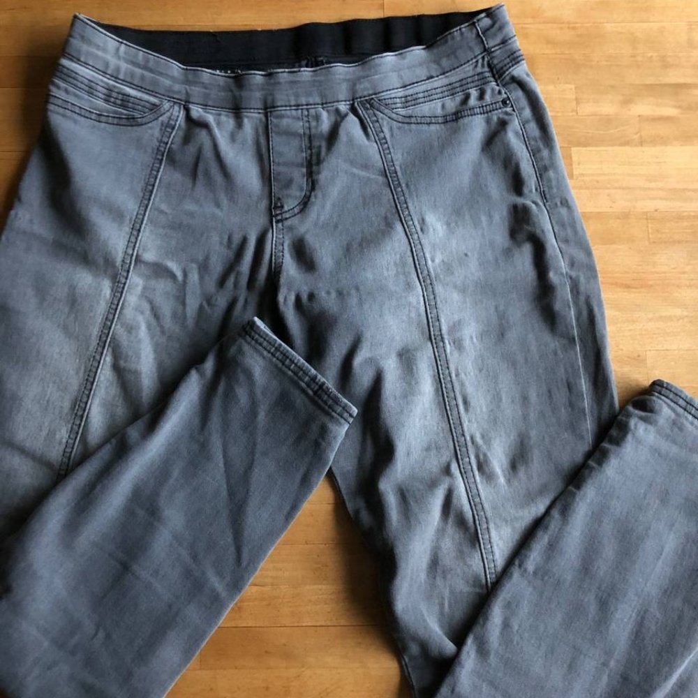 Bongo Skinny Stretch Jeans - Picture 1 of 9